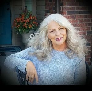 Meet your Posher, Deborah